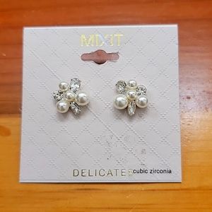 NWT Pearl and cubic zirconia cluster stud earrings